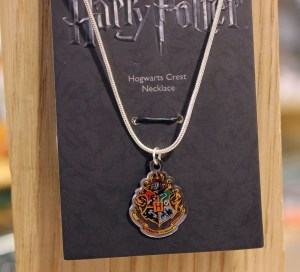 collana-harry-potter-stemma-Hogwarts-School